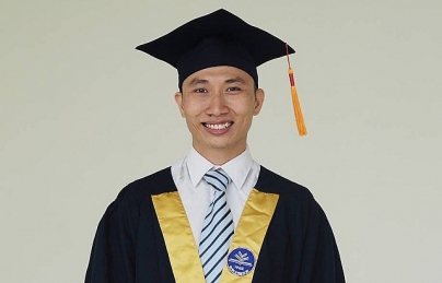 Thủ khoa tốt nghiệp xuất sắc và khát vọng cống hiến
