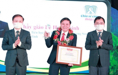 Tôn vinh 50 thầy cô giáo tận tụy, sáng tạo, nỗ lực vượt khó