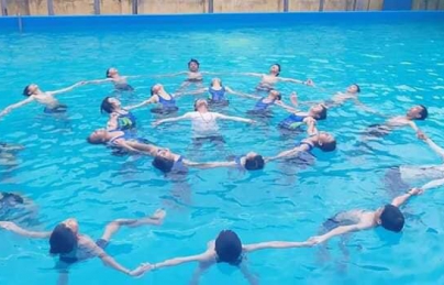 HÒA SƠN: DUY TRÌ LỚP BƠI LỘI VÀ TIẾNG ANH ÔN TẬP HÈ HƯỞNG ỨNG NGÀY HOẠT ĐỘNG CAO ĐIỀM 