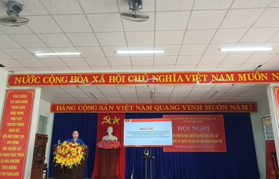 HÒA KHƯƠNG: TỔ CHỨC HỘI NGHỊ TUYÊN TRUYỀN NGHỊ QUYẾT ĐẠI HỘI ĐẢNG CÁC CẤP, NGHỊ QUYẾT 07-NQ/TW VÀ CÁC VĂN BẢN HĐND THÀNH PHỐ