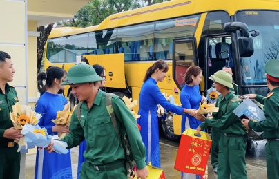 ĐÓN QUÂN NHÂN HOÀN THÀNH NGHĨA VỤ QUÂN SỰ VỀ ĐỊA PHƯƠNG NĂM 2023 