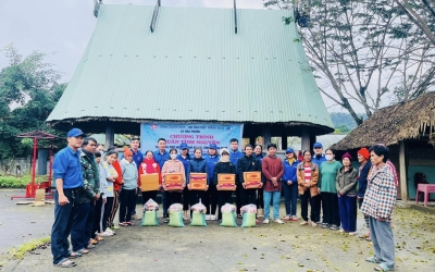 ĐOÀN XÃ HÒA PHƯỚC TỔ CHỨC CHƯƠNG TRÌNH XUÂN TÌNH NGUYỆN