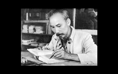 “Cán bộ chăm chỉ làm việc chưa đủ, cần phải biết làm việc cho có phương pháp. Phải cần mà phải cẩn nữa”.