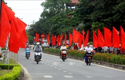 Tỉnh táo, nhạy bén trong cuộc đấu tranh chống các quan điểm sai trái, thù địch